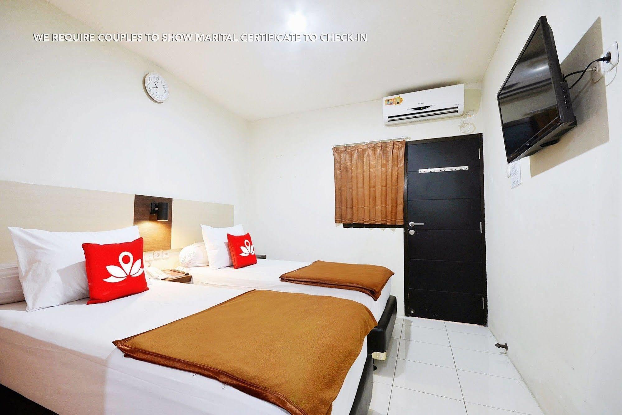 Zen Rooms Kuningan Syariah Jakarta Kültér fotó