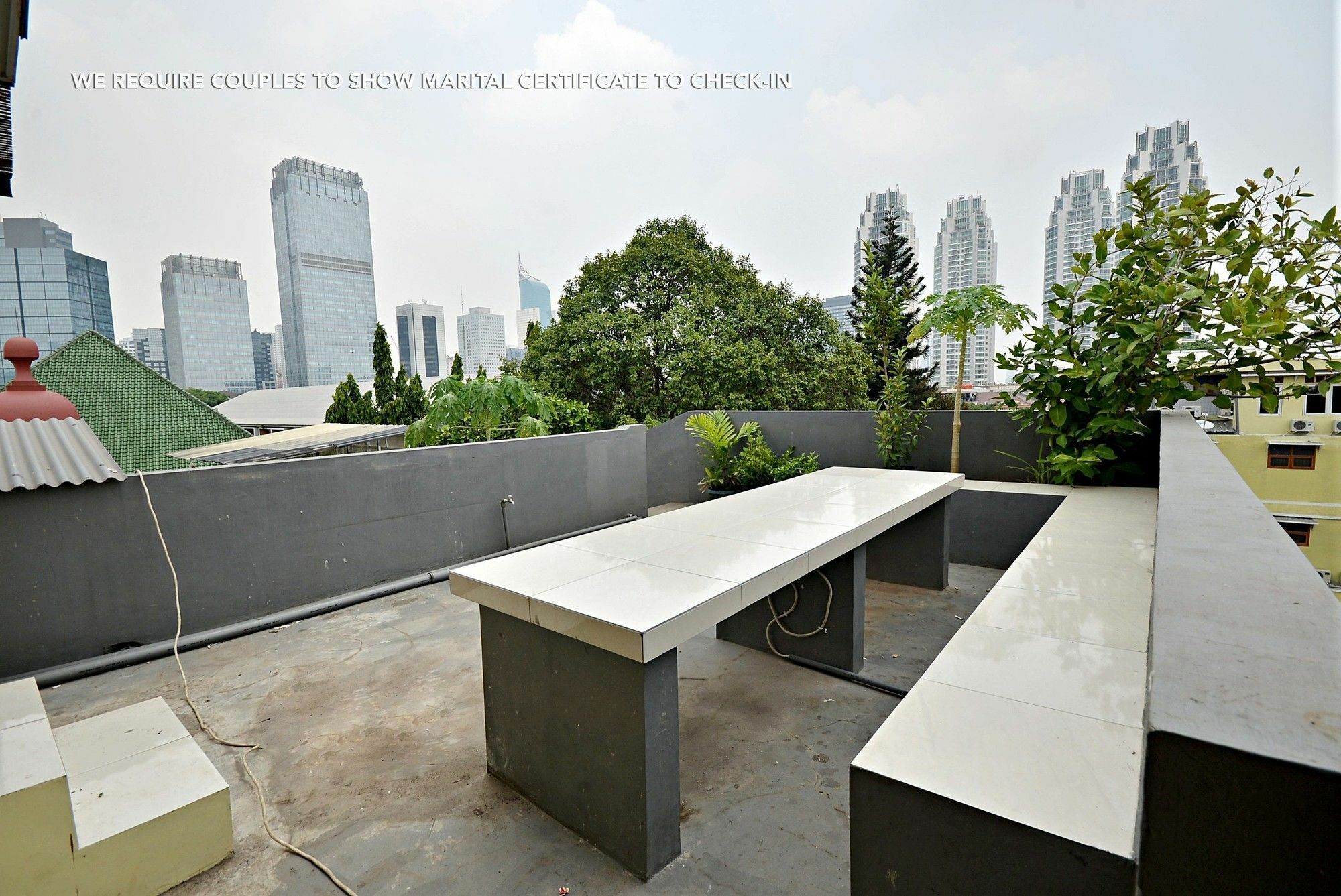 Zen Rooms Kuningan Syariah Jakarta Kültér fotó