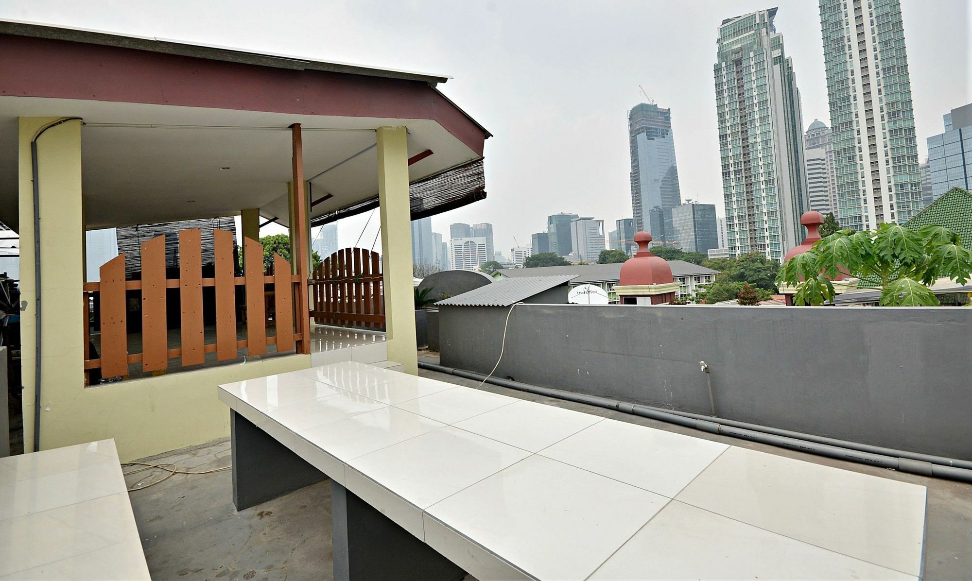 Zen Rooms Kuningan Syariah Jakarta Kültér fotó
