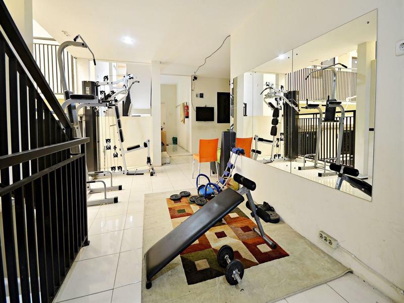 Zen Rooms Kuningan Syariah Jakarta Kültér fotó