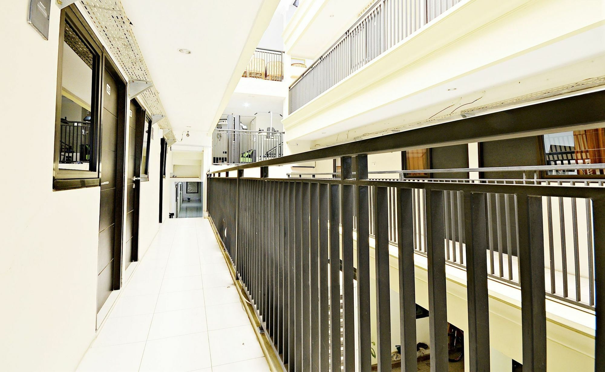 Zen Rooms Kuningan Syariah Jakarta Kültér fotó